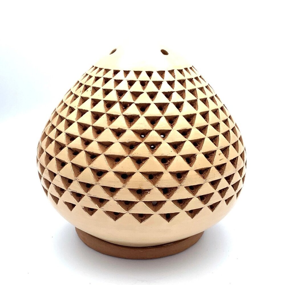 Clay Luminary -- Geometric Triangle Cream